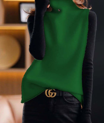 Picture of High collar warm green pullover