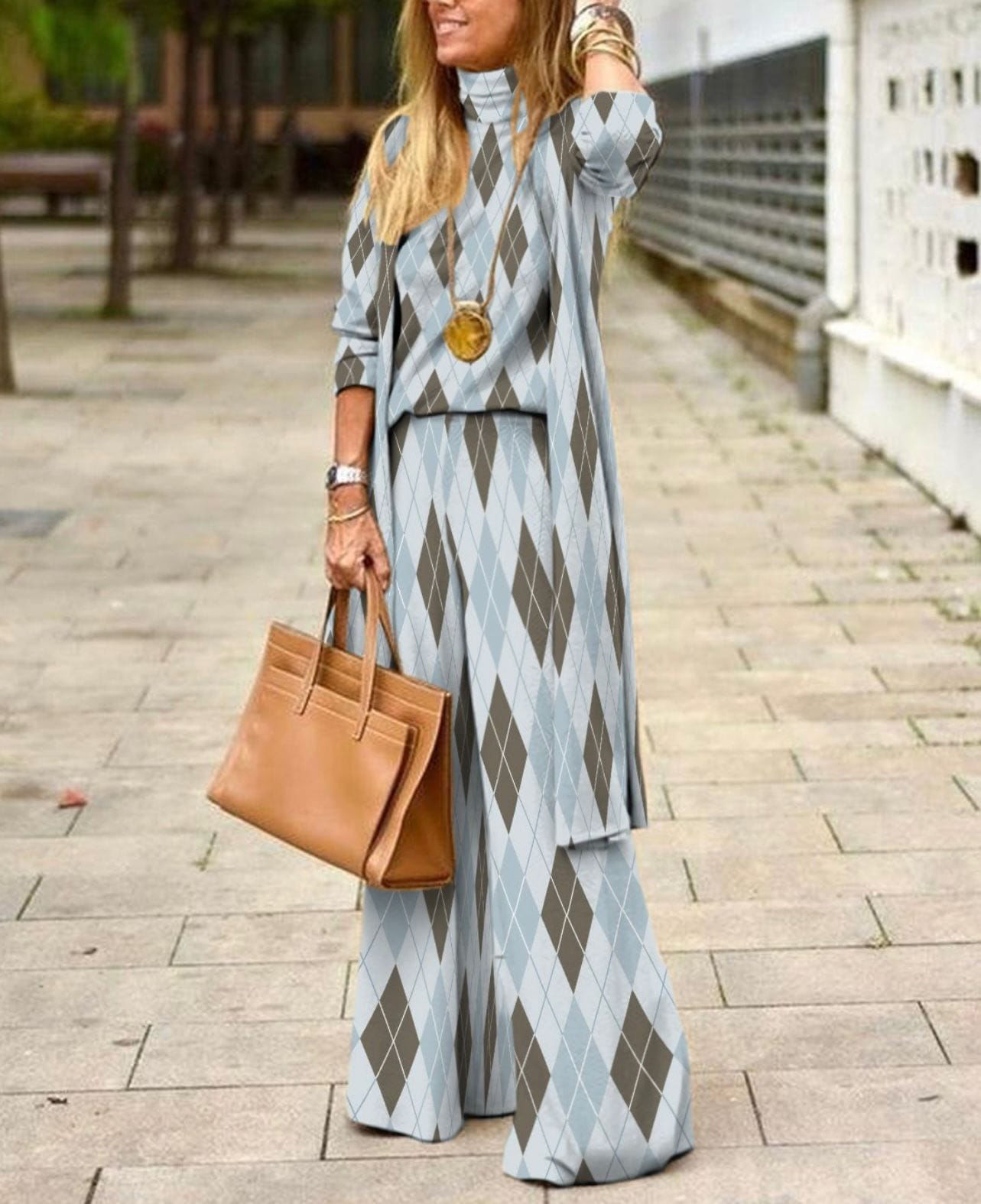 Picture of 3 piece check cotton blue suit