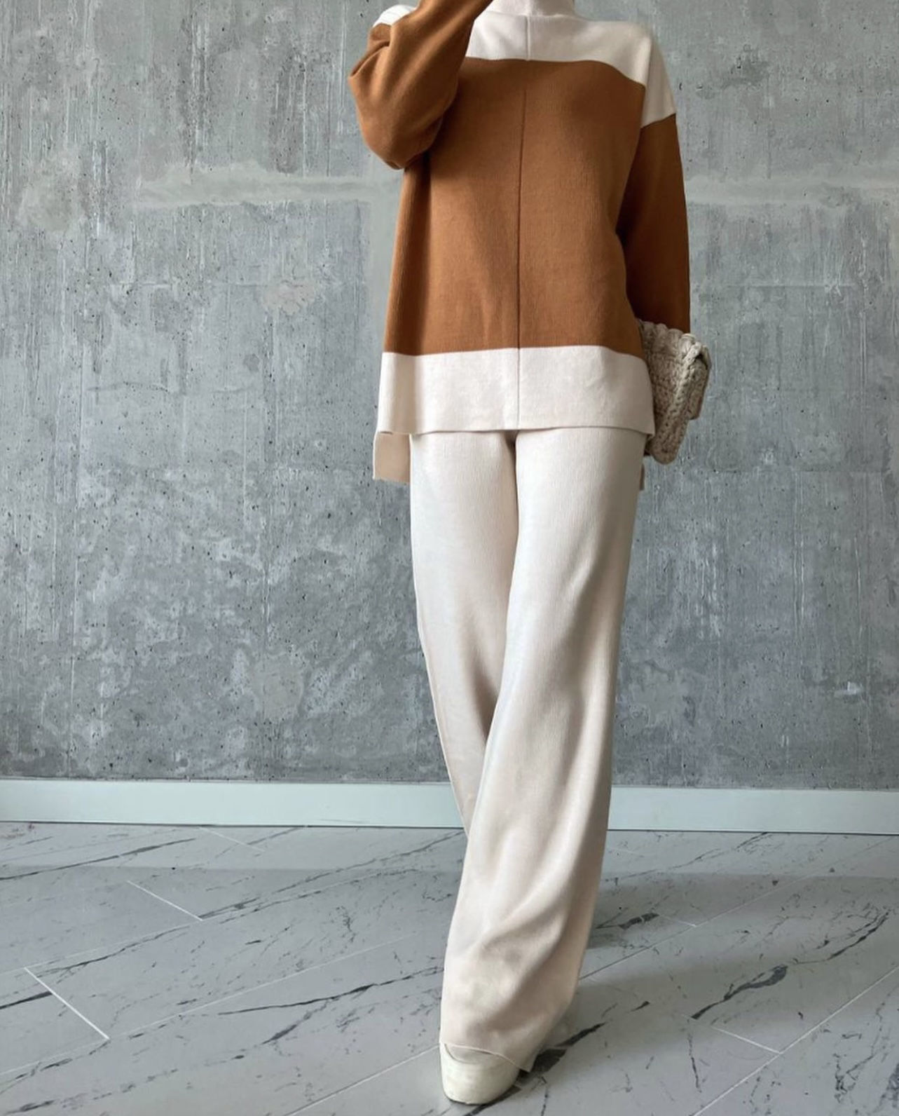 Picture of 2 piece check brown & white suit
